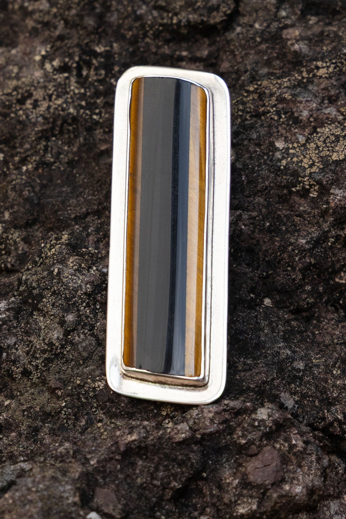 Tiger Eye & Obsidian Scarf Slide in sterling silver, detail of the stones — handmade in Taxco, Mexico