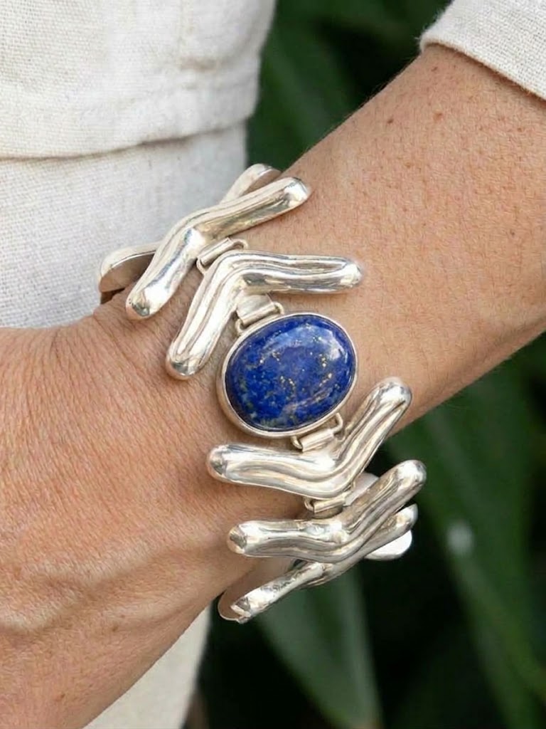 Lengua Center Stone Bracelet in sterling silver with lapis lazuli — handmade in Taxco, Mexico #Gemstone Type_Lapis Lazuli