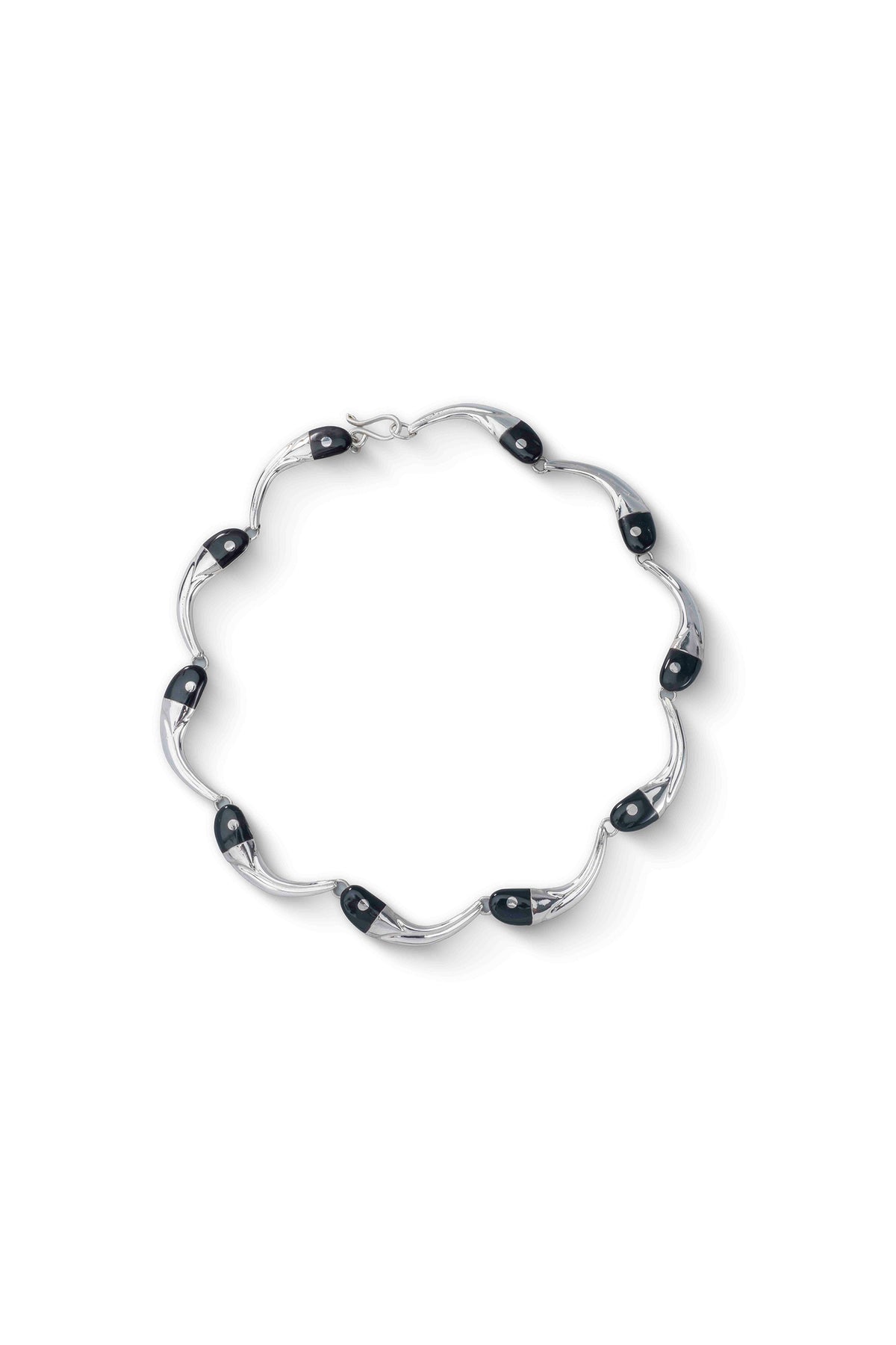 Pez Necklace in sterling silver with black onyx, front view — handmade in Taxco, Mexico #Gemstone Type_Onyx