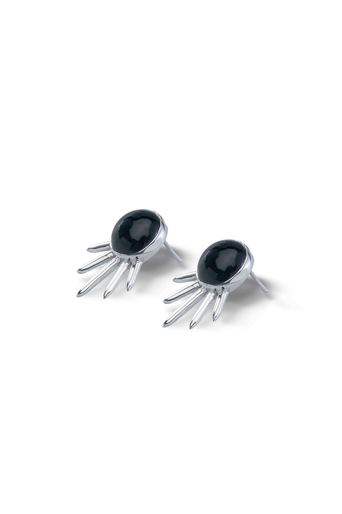 Sol Pequeño Earrings in sterling silver with black onyx, angled view showing the post — handmade in Taxco, Mexico #Gemstone Type_Onyx