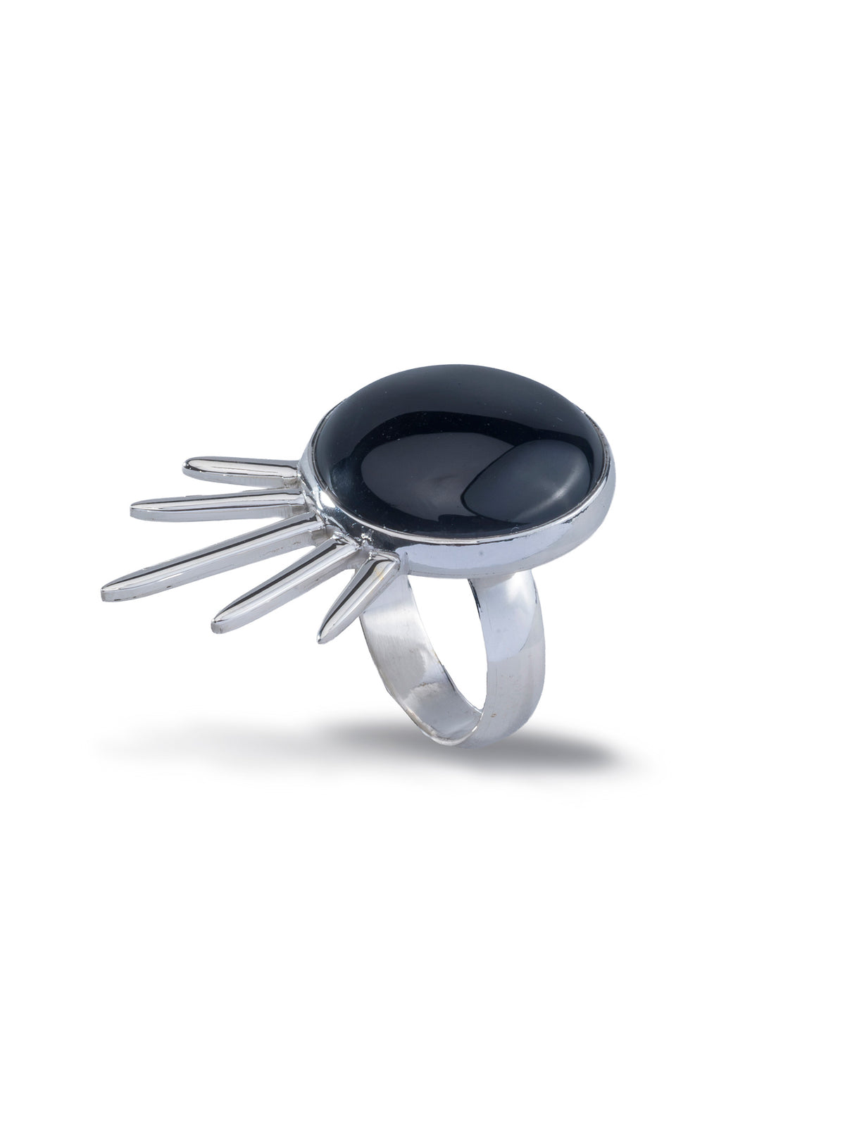 Sol Ring in sterling silver with black onyx, side view from the other angle — handmade in Taxco, Mexico #Gemstone Type_Onyx